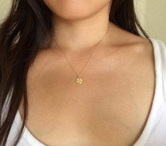 Gold clover necklace